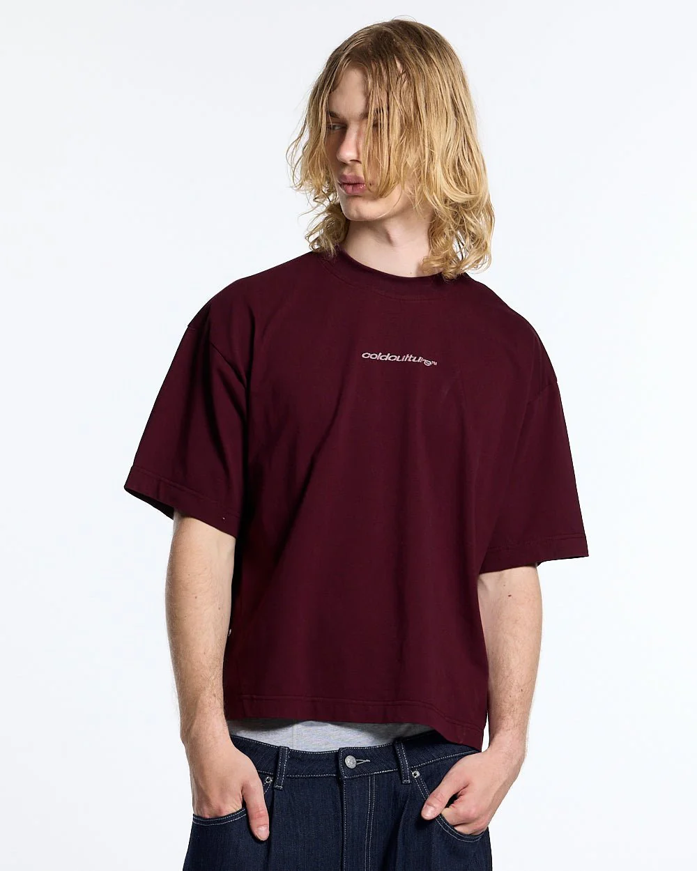 DISTRESS DEFENSE TEE BURGUNDY - Image 3