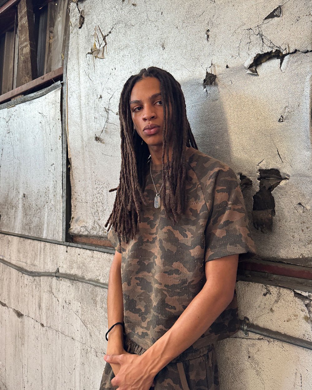 FRONT LINE TEE GREEN - Image 8