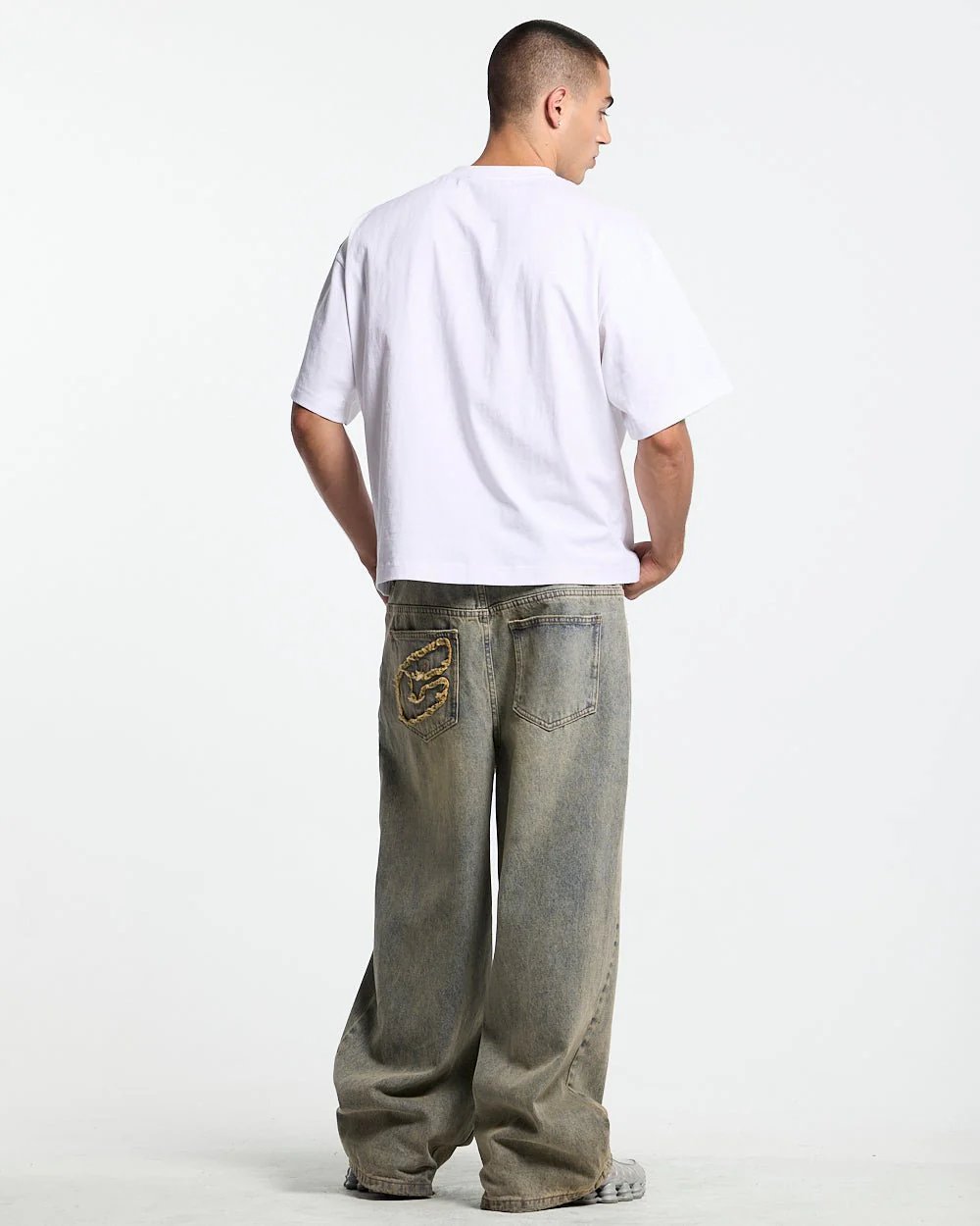 HOT TEE WHITE - Image 6