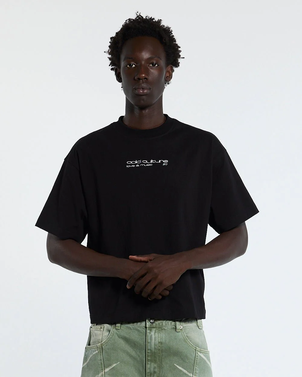 LOVEPODS TEE BLACK - Image 4