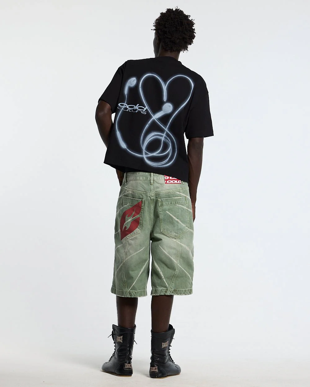 LOVEPODS TEE BLACK - Image 6