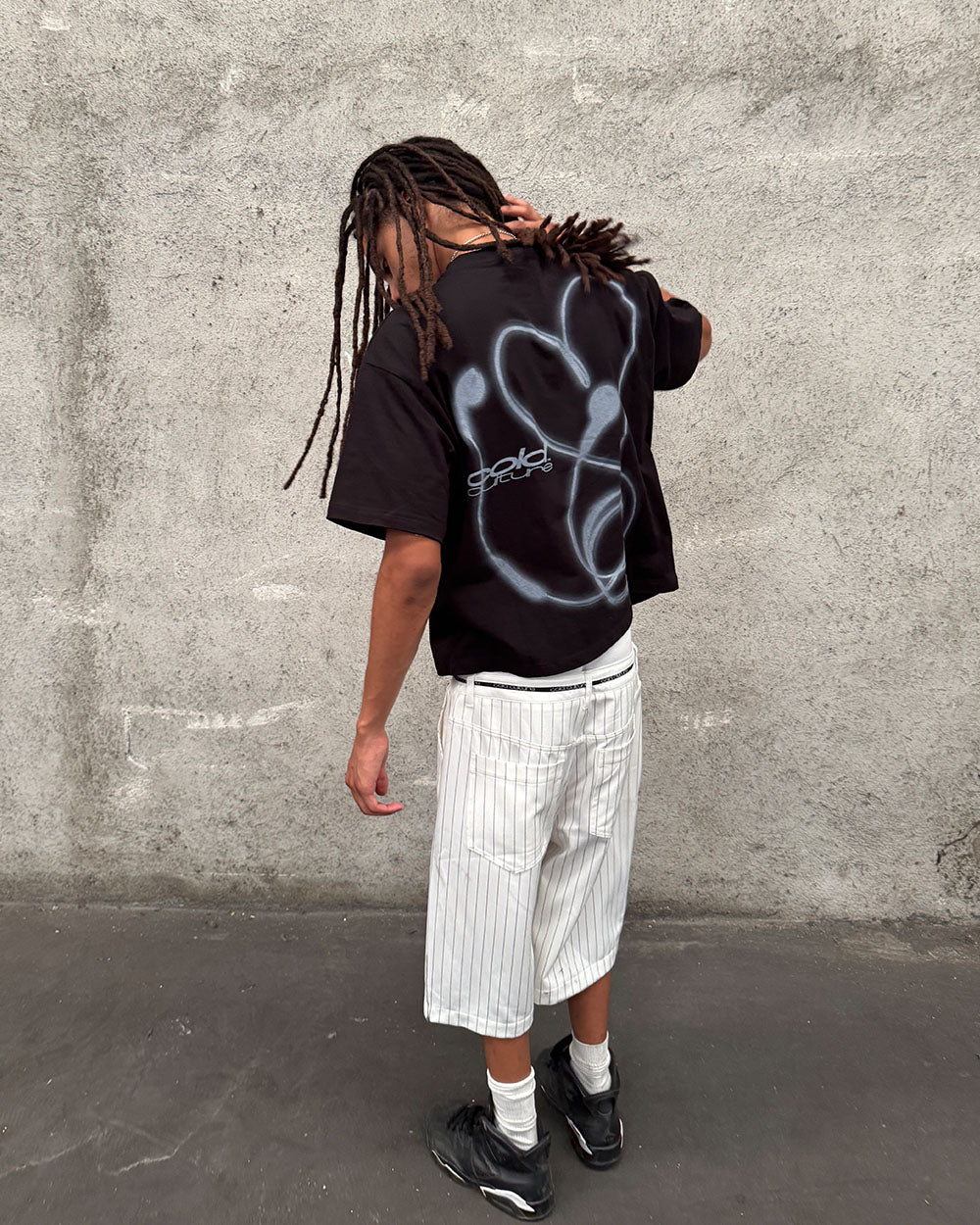 LOVEPODS TEE BLACK - Image 7