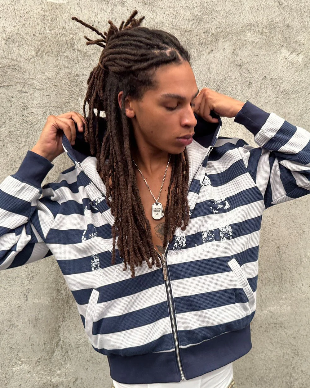 UNTRUE WAFFLE REVERSIBLE ZIP HOODIE BLUE - Image 11